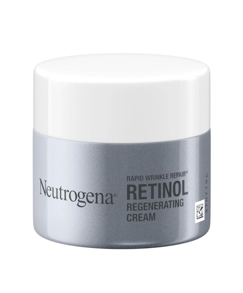 Tretinoin cream tube, Spanish packaging.