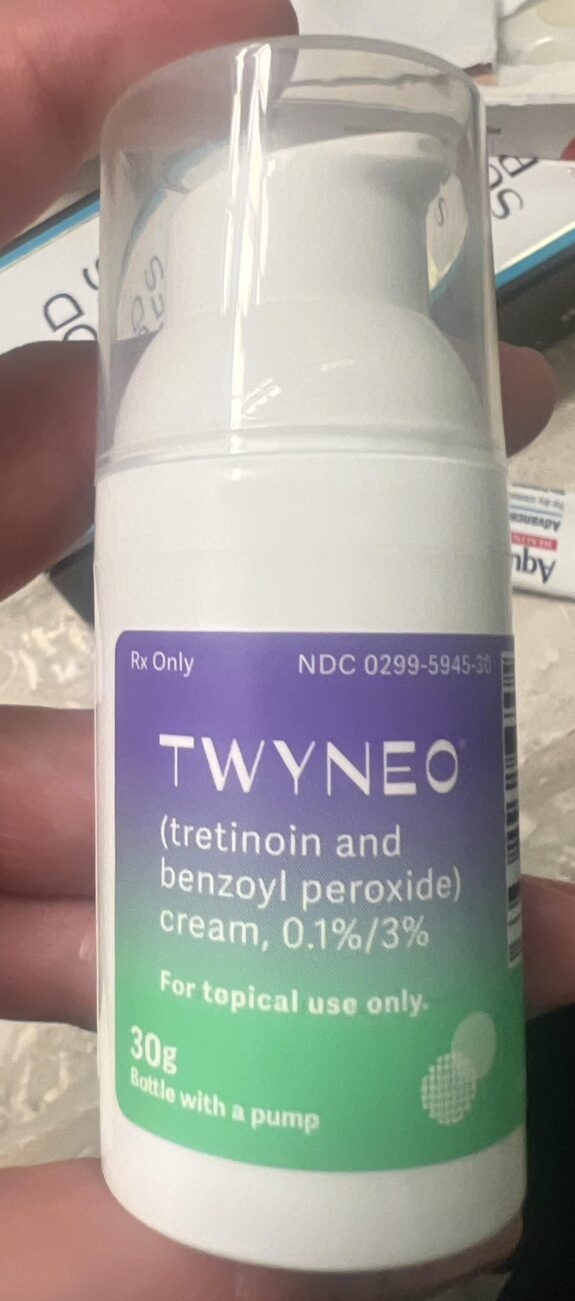 Twyneo Cream jar, skincare product.